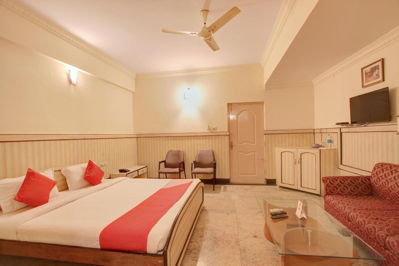 Oyo 12985 Sabharwal Viceroy Hotel Bengaluru Kültér fotó